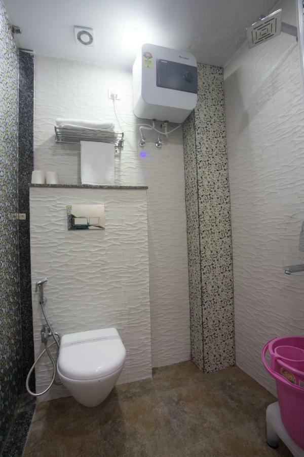 Hotel Harsha International New Delhi Eksteriør bilde