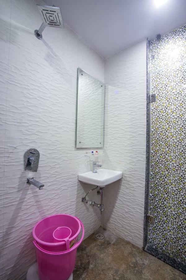 Hotel Harsha International New Delhi Eksteriør bilde